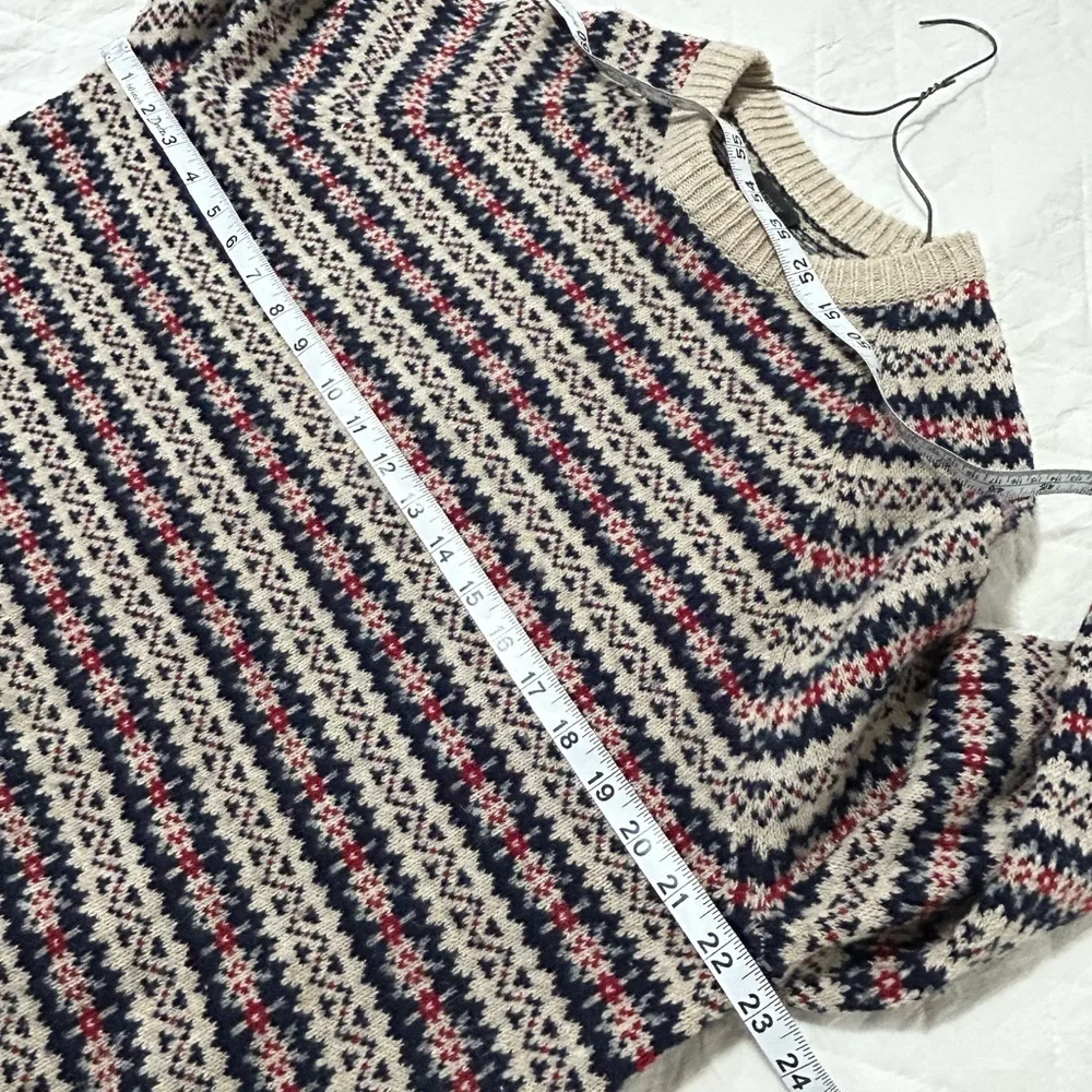 J. Crew 100%lambswool Men's Beige and Navy Crewneck Sweater